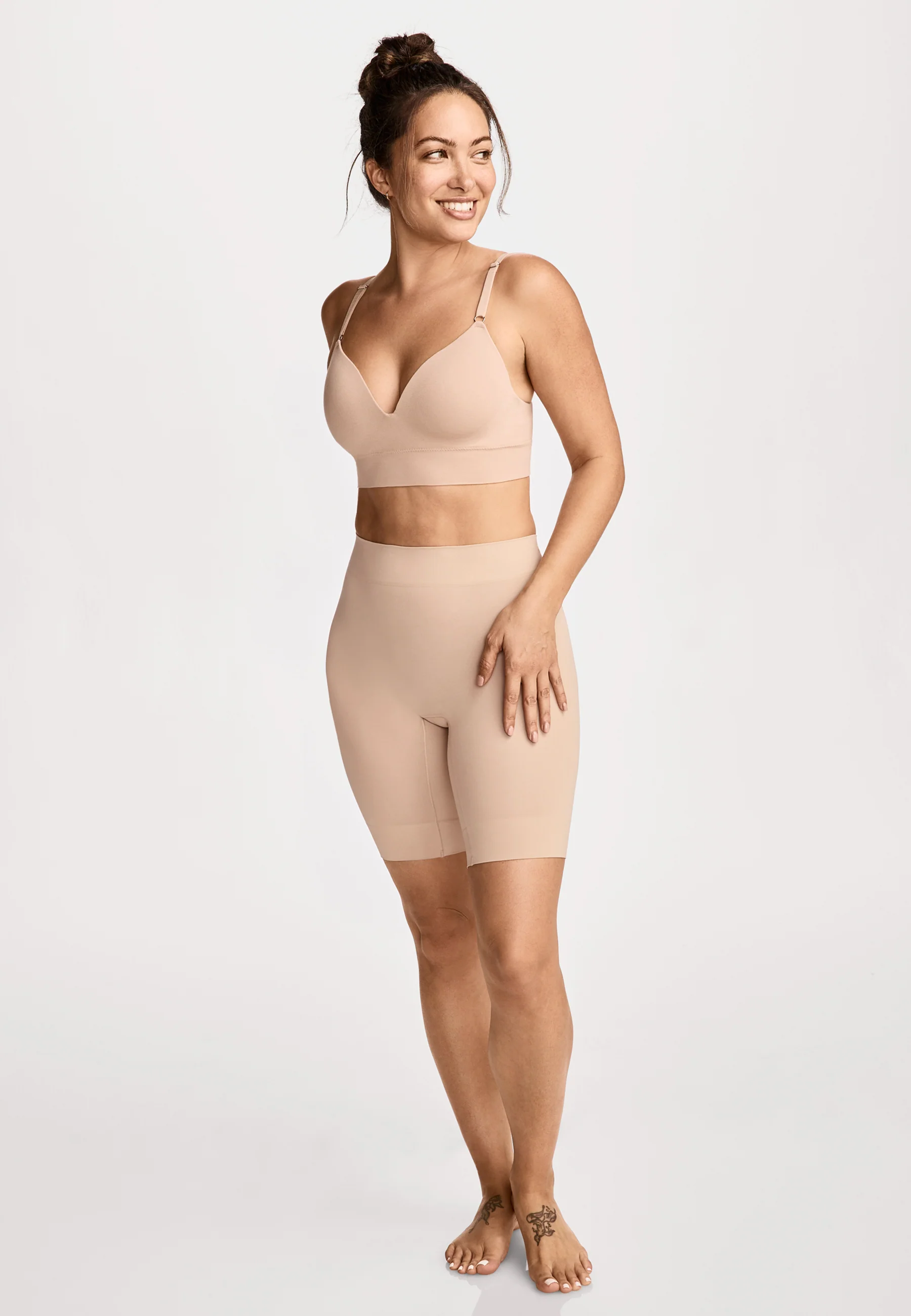 Jockey® Skimmies® Seamfree™ Ultralight Smoothing Cooling Slipshort 3 Pack - Image 12